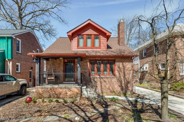 49 AMHERST Road, Pleasant Ridge, MI 48069