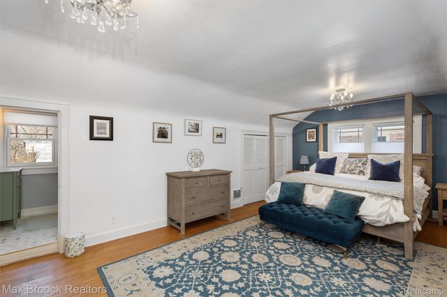 49 AMHERST Road, Pleasant Ridge, MI 48069