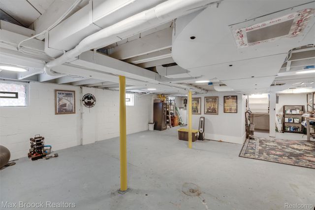 49 AMHERST Road, Pleasant Ridge, MI 48069