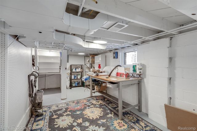 49 AMHERST Road, Pleasant Ridge, MI 48069