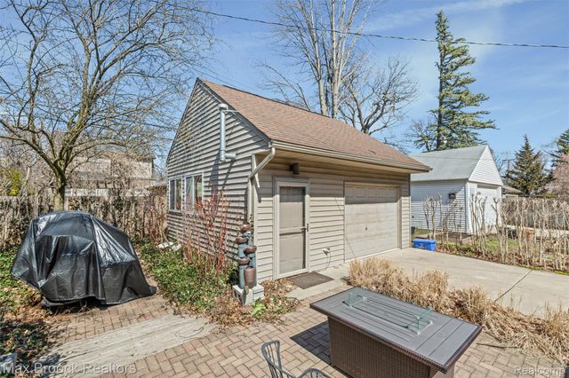 49 AMHERST Road, Pleasant Ridge, MI 48069