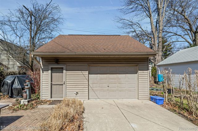 49 AMHERST Road, Pleasant Ridge, MI 48069