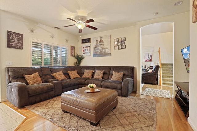 1186 Kay Cir, Turlock, CA 95382