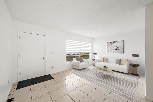 2929 SE Ocean Boulevard 103-2, Stuart, FL 34996