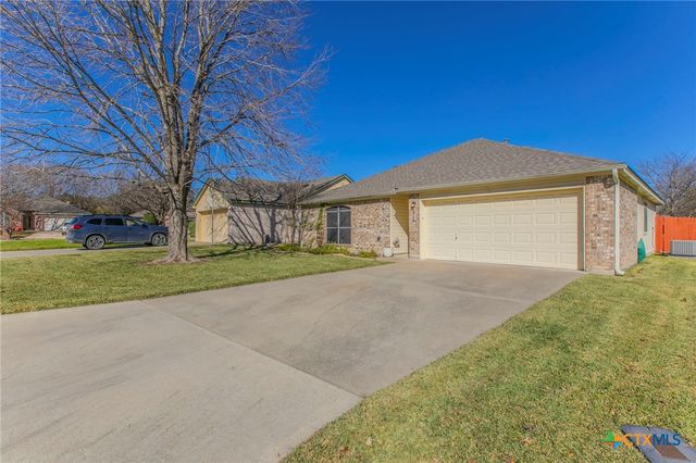1912 Waterbury Court, Temple, TX 76502