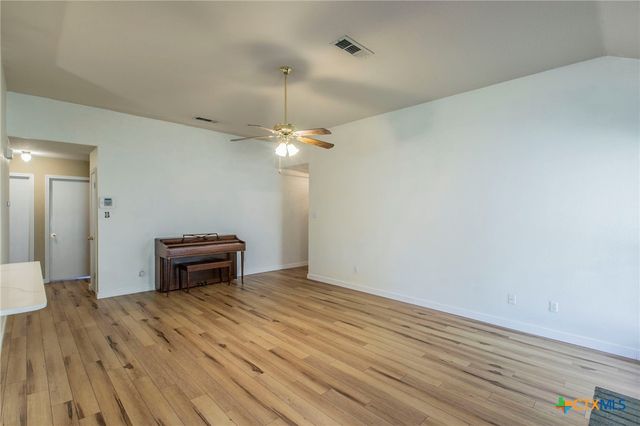 1912 Waterbury Court, Temple, TX 76502