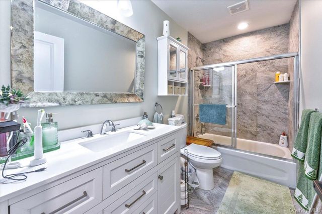 468 Granny Road, Medford, NY 11763