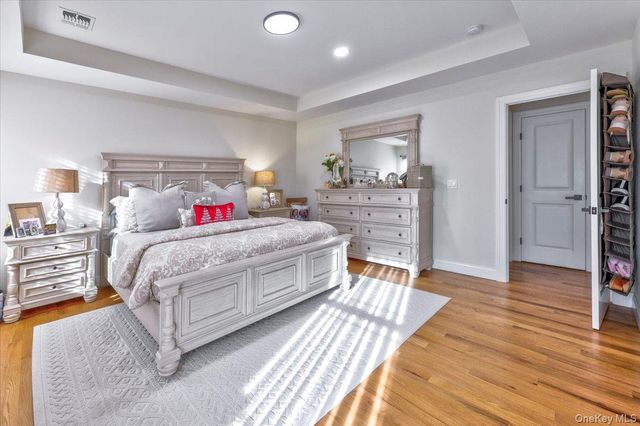 468 Granny Road, Medford, NY 11763