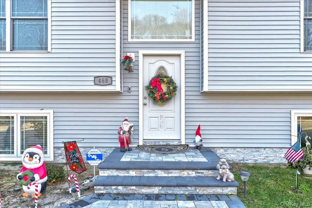 468 Granny Road, Medford, NY 11763