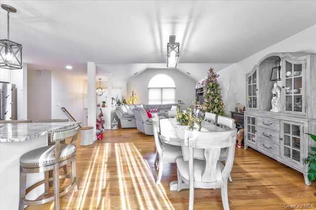 468 Granny Road, Medford, NY 11763