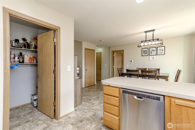 9921 Greenleaf Loop SE, Yelm, WA 98597