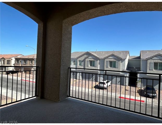 227 Callen Falls Avenue 1923, Henderson, NV 89011