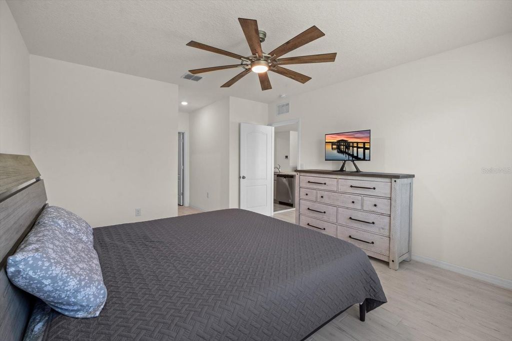 Image 15 of property listing at 2686 NEVERLAND DRIVE, New Smyrna Beach, FL 32168