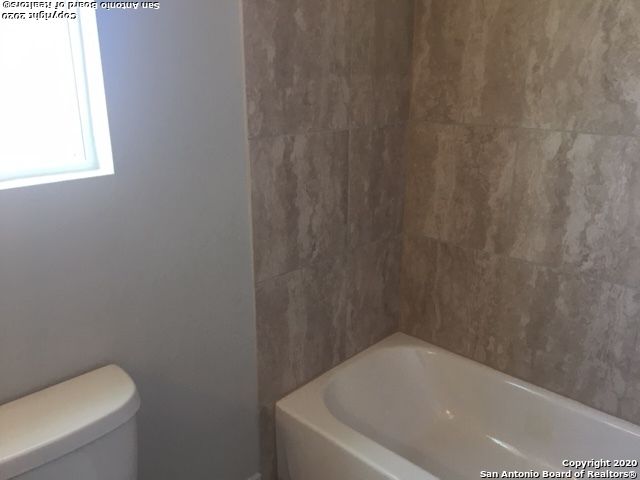 16910 Spirit Brk Unit 2, Selma, TX 78154