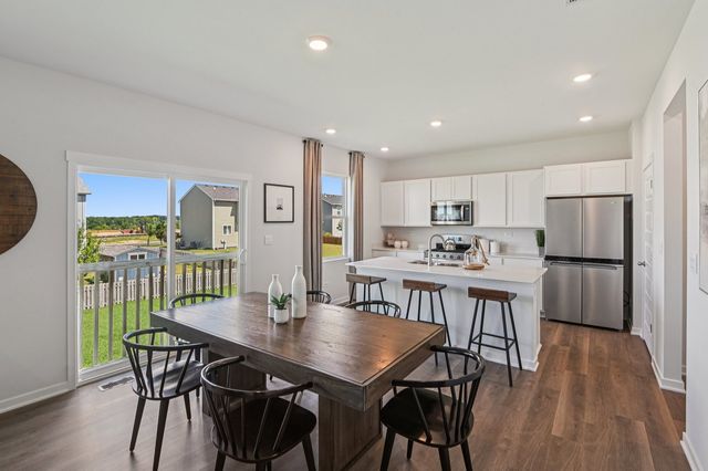 976 Sapphire Lane, Montgomery, IL 60538