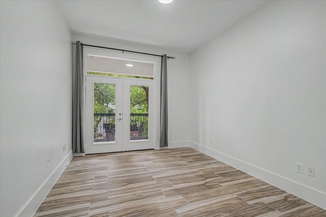 300 St Joseph Parkway 124, Houston, TX 77002