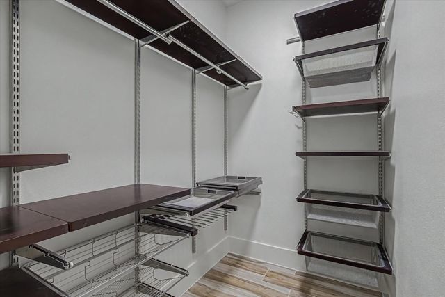 300 St Joseph Parkway 124, Houston, TX 77002