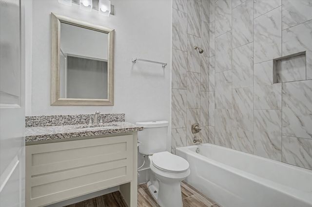 300 St Joseph Parkway 124, Houston, TX 77002