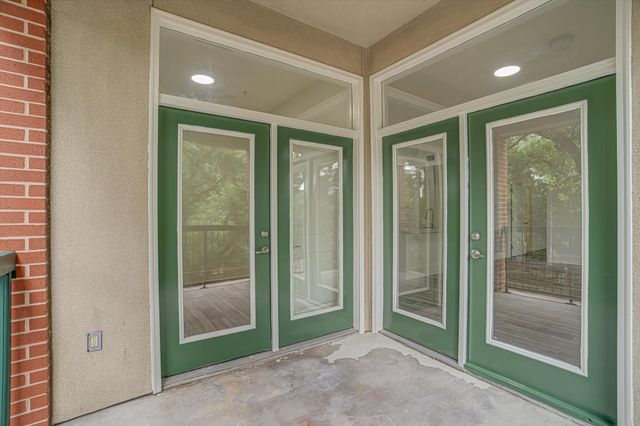 300 St Joseph Parkway 124, Houston, TX 77002