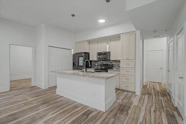 300 St Joseph Parkway 124, Houston, TX 77002