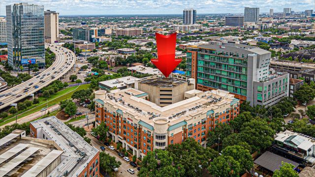300 St Joseph Parkway 124, Houston, TX 77002
