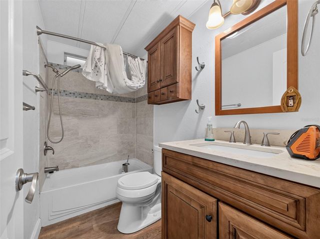 14820 COUNTY ROAD 48, Astatula, FL 34705