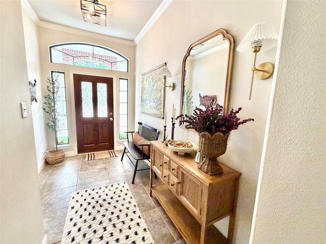 301 Friends Knoll Lane, Friendswood, TX 77546