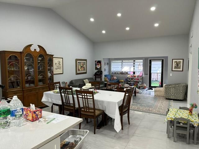 22230 Fresno Terrace, Boca Raton, FL 33433