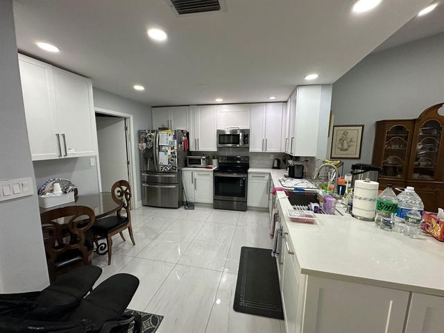 22230 Fresno Terrace, Boca Raton, FL 33433