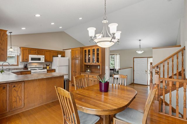 6345 Bailey Trail, Inver Grove Heights, MN 55077