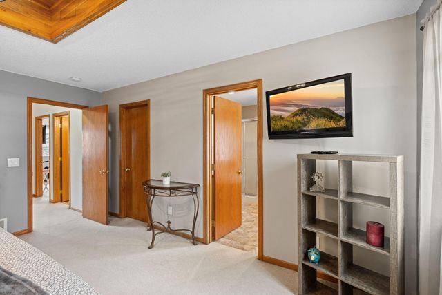 6345 Bailey Trail, Inver Grove Heights, MN 55077