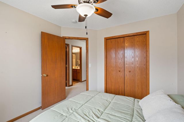 6345 Bailey Trail, Inver Grove Heights, MN 55077