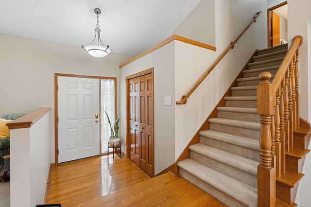 6345 Bailey Trail, Inver Grove Heights, MN 55077