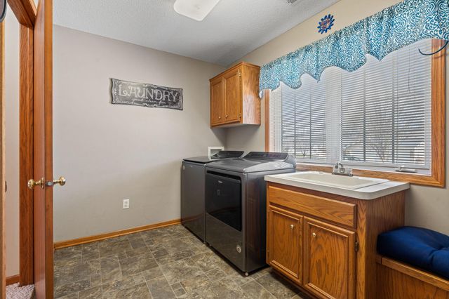 6345 Bailey Trail, Inver Grove Heights, MN 55077