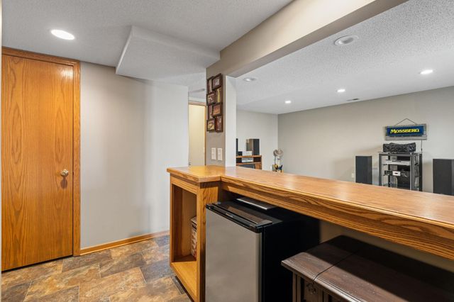 6345 Bailey Trail, Inver Grove Heights, MN 55077