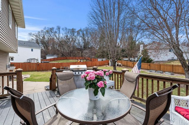 6345 Bailey Trail, Inver Grove Heights, MN 55077