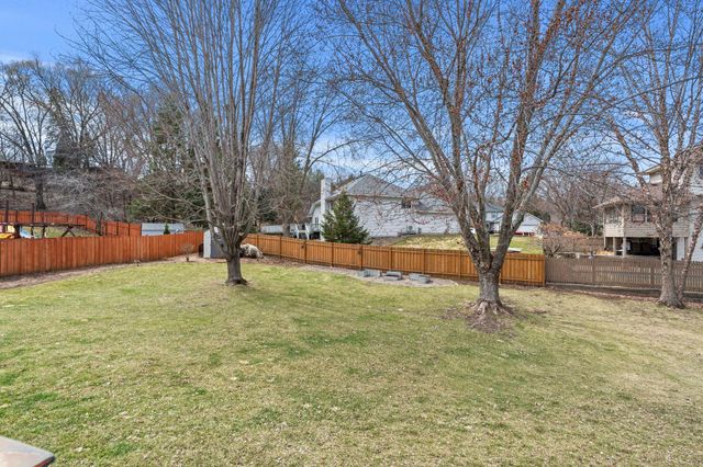 6345 Bailey Trail, Inver Grove Heights, MN 55077