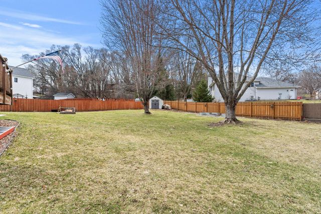 6345 Bailey Trail, Inver Grove Heights, MN 55077