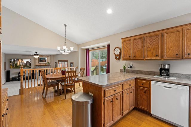 6345 Bailey Trail, Inver Grove Heights, MN 55077