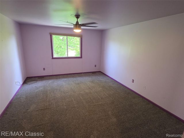 21966 Hunter Circle S, Taylor, MI 48180