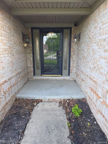 21966 Hunter Circle S, Taylor, MI 48180