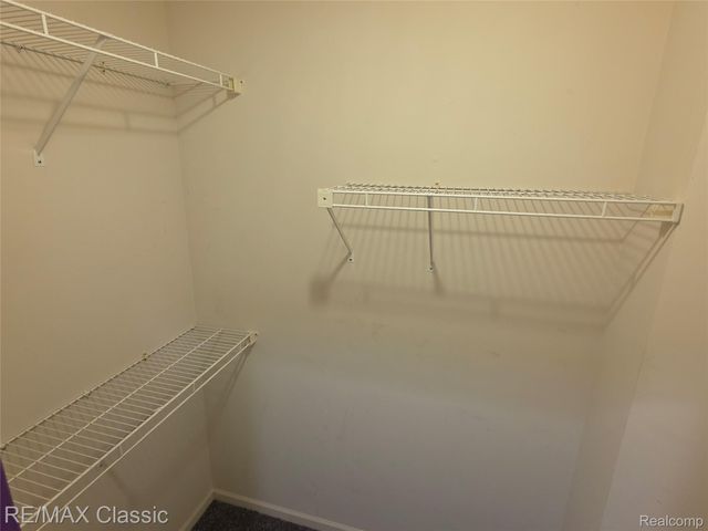 21966 Hunter Circle S, Taylor, MI 48180
