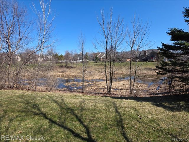 21966 Hunter Circle S, Taylor, MI 48180
