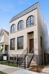 3446 N Oakley Avenue, Chicago, IL 60618