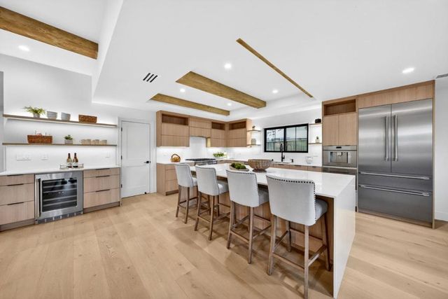 242 Howes Drive, Los Gatos, CA 95032