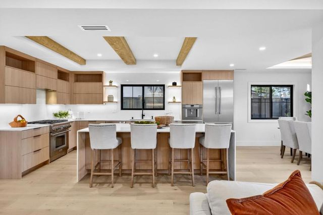 242 Howes Drive, Los Gatos, CA 95032