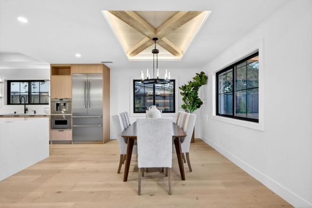 242 Howes Drive, Los Gatos, CA 95032