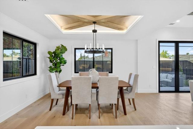 242 Howes Drive, Los Gatos, CA 95032