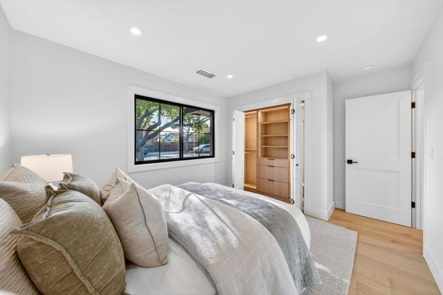 242 Howes Drive, Los Gatos, CA 95032