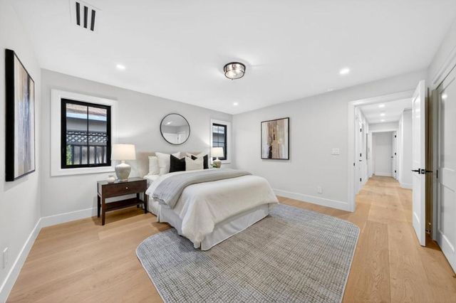 242 Howes Drive, Los Gatos, CA 95032